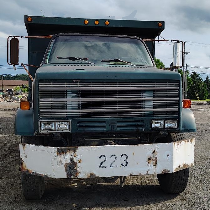 1987 GMC C6500 - Image 2